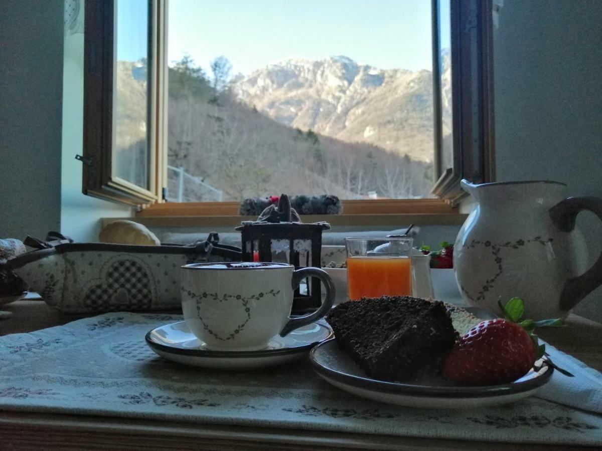 Le 4 Stagioni Hotel Cavedago Bagian luar foto