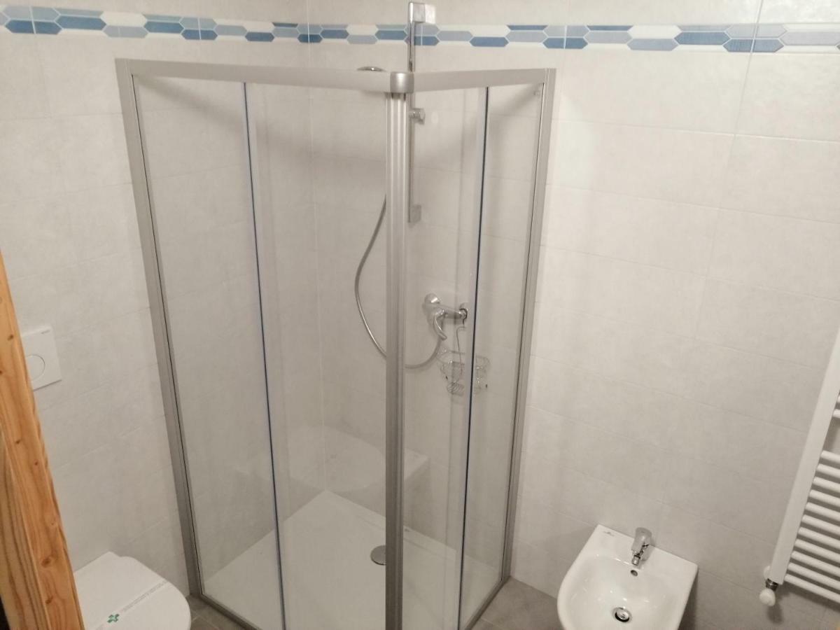 Le 4 Stagioni Hotel Cavedago Bagian luar foto