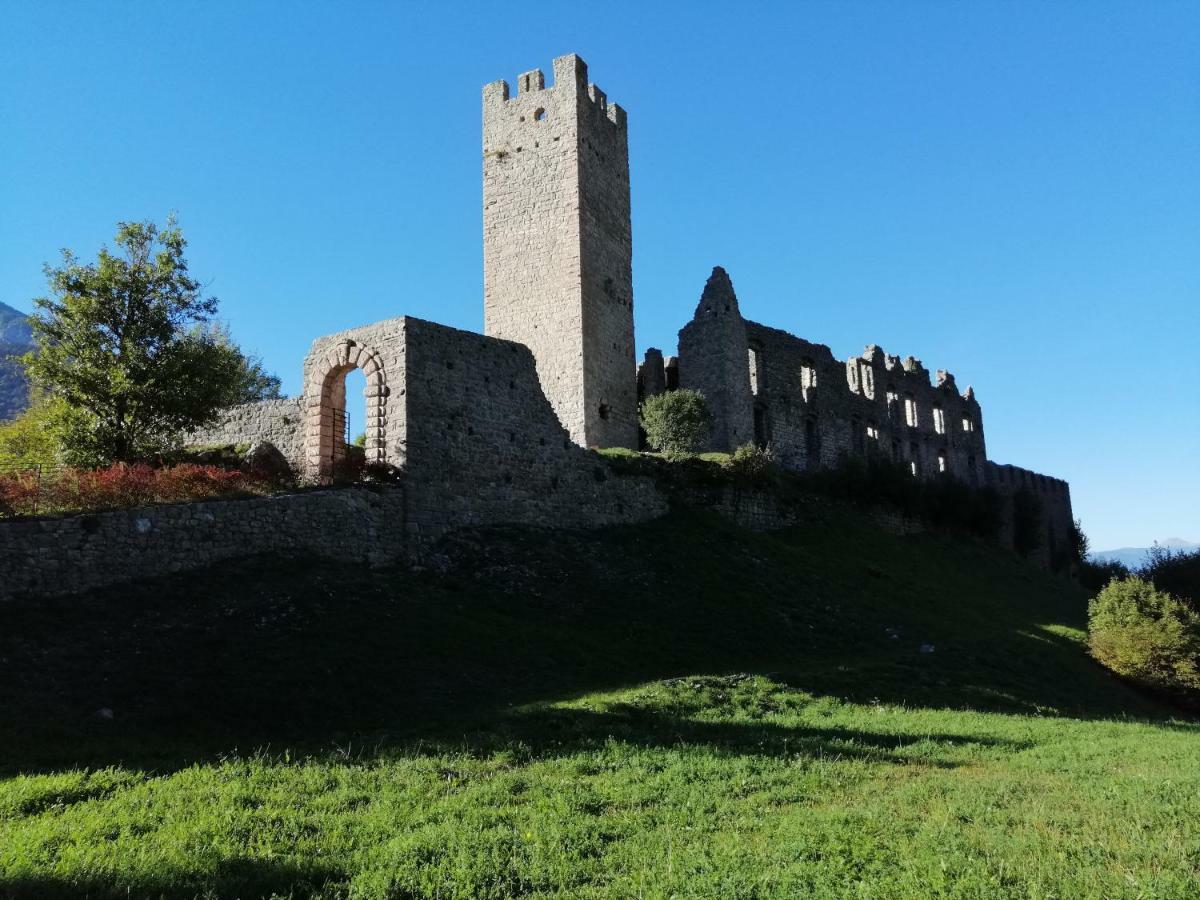 Le 4 Stagioni Hotel Cavedago Bagian luar foto